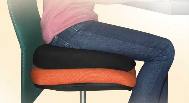 Как выбрать ортопедическую подушку для сидения?