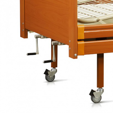 Кровать для лежачих больных, деревянная функциональная трехсекционная