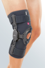 Ортез на коліно з пателярною підтримкою PT Control - правий
