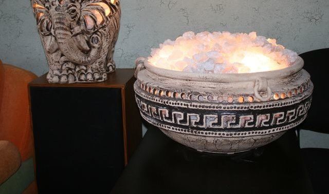 Мега соляна лампа Вазон грецький