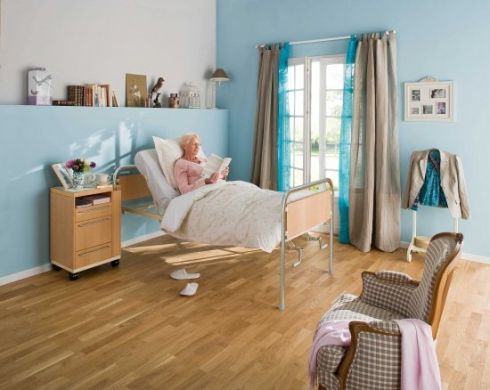 Медичне ліжко для лежачих хворих Invacare Sonata 4/C (4 секції з колесами)
