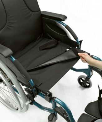 Полегшена інвалідна коляска Action 4 Base NG