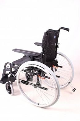 Полегшена інвалідна коляска Invacare Action 2 NG