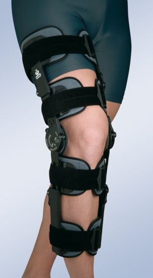 Регульований ортез на коліно з системою фіксації згинання-розгинання, високий 94260