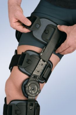 Регулируемый ортез на колено с системой фиксации сгибания - разгибания 94260